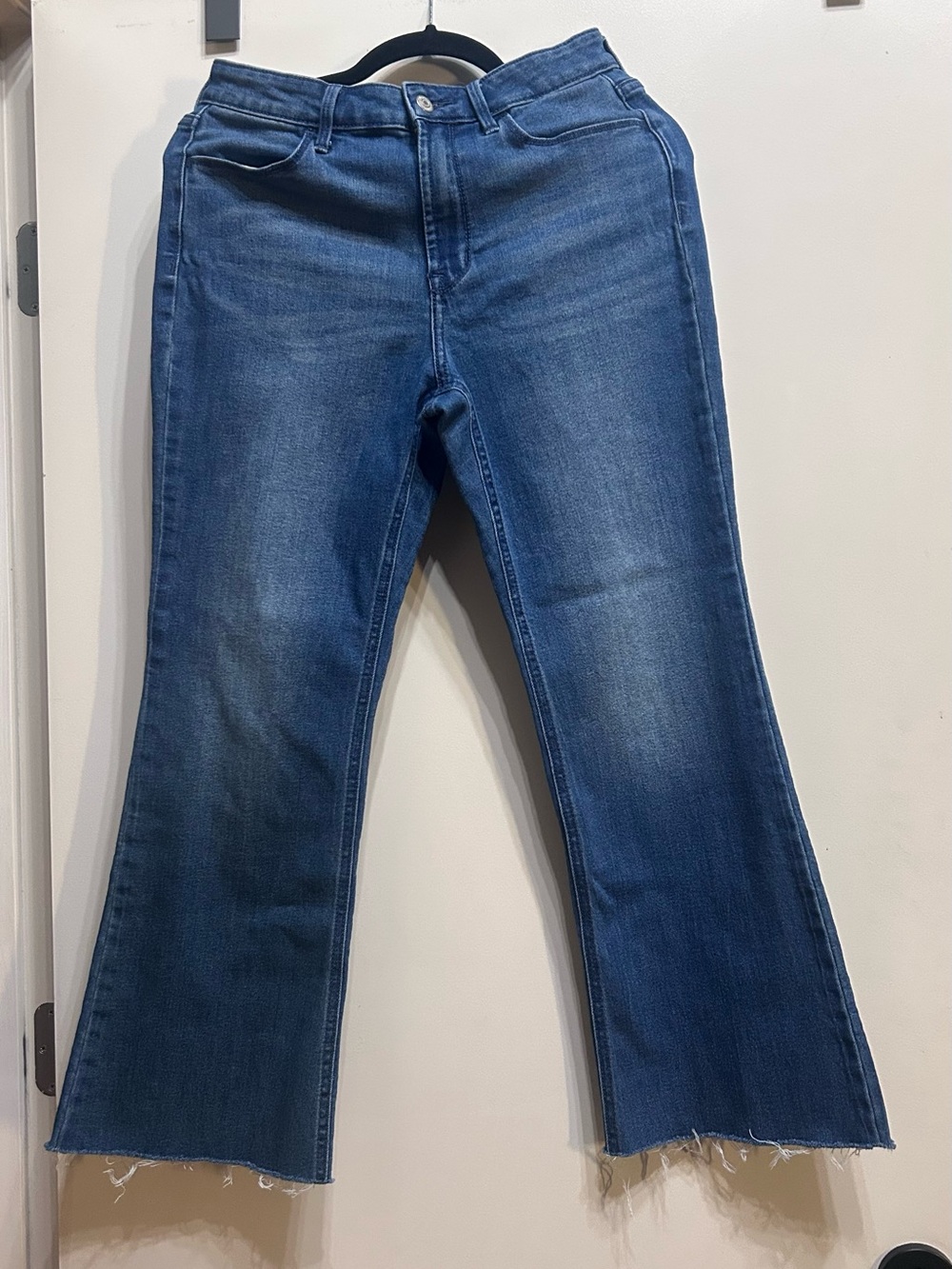 Women’s cropped Blue Flare Jeans